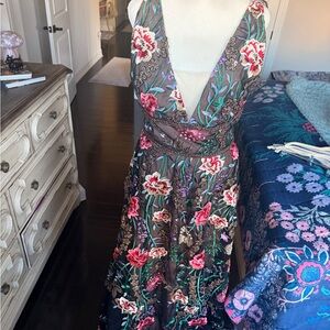 Bronx and Banco Multicolor Floral Beaded and Embroidered Gown M